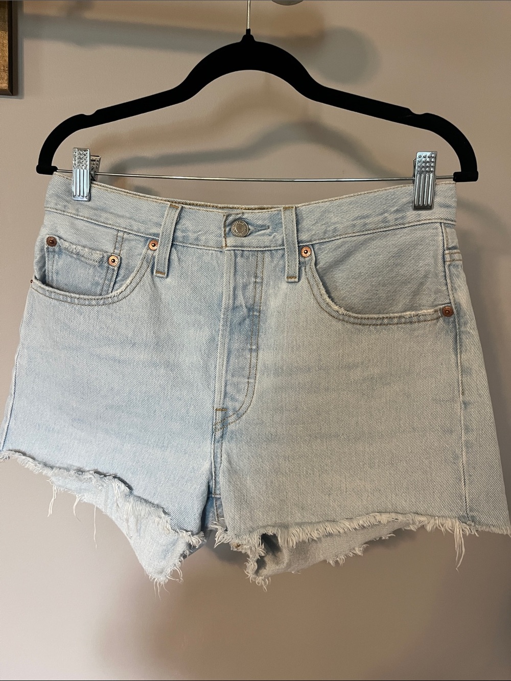 Levi’s Light Wash Denim Shorts